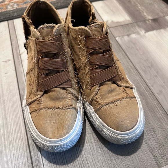 Men's Brown Canvas Sneakers - Picture 1 of 8